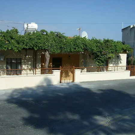 Patriko Village *